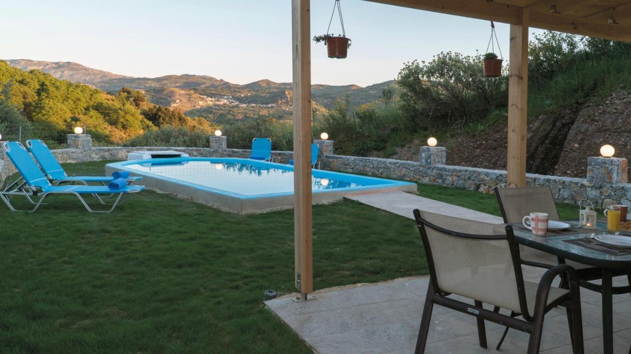 Villa Elia Lambiní Eksteriør bilde