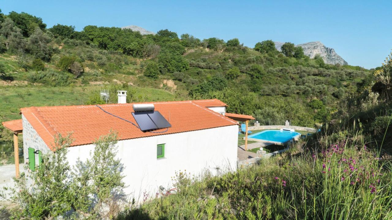 Villa Elia Lambiní Eksteriør bilde