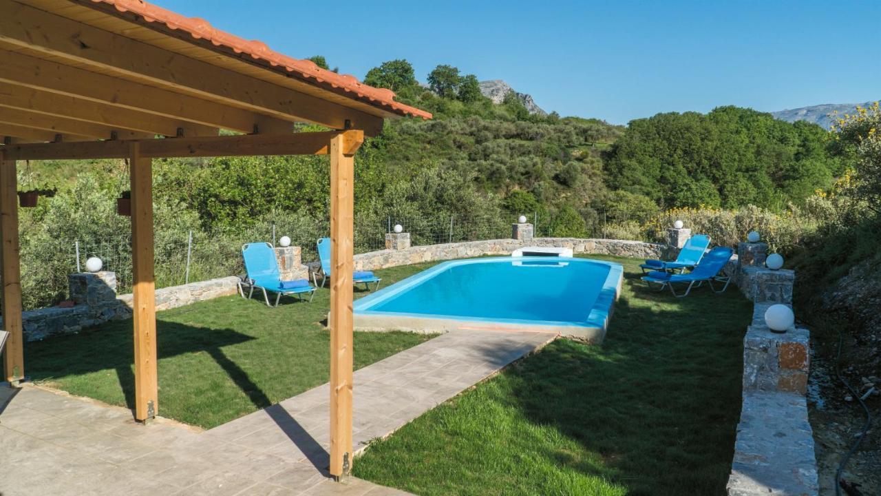 Villa Elia Lambiní Eksteriør bilde